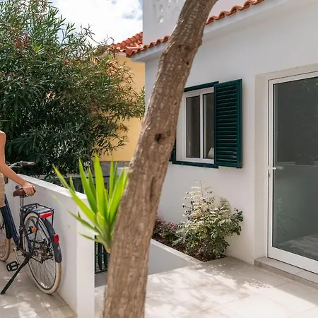 Barlavento By An Island