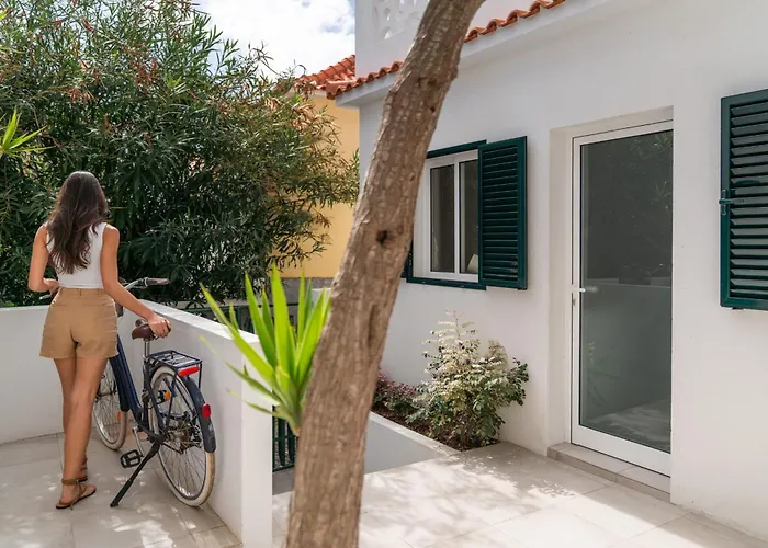 Barlavento By An Island