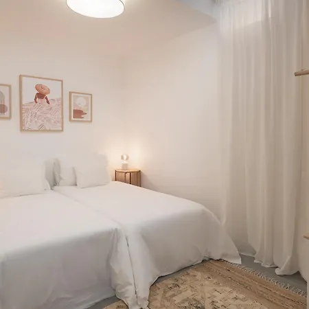 Barlavento By An Island