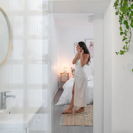 Barlavento By An Island *