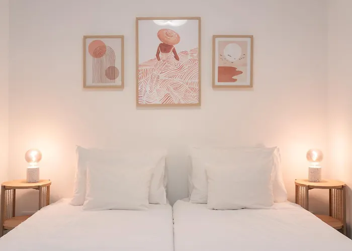 Barlavento By An Island *